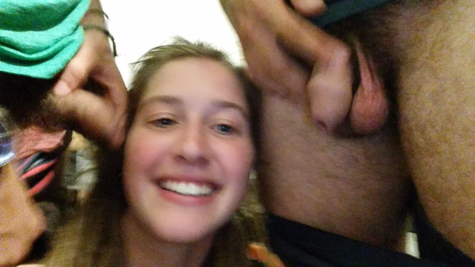 SLUTTY BLONDE MILF