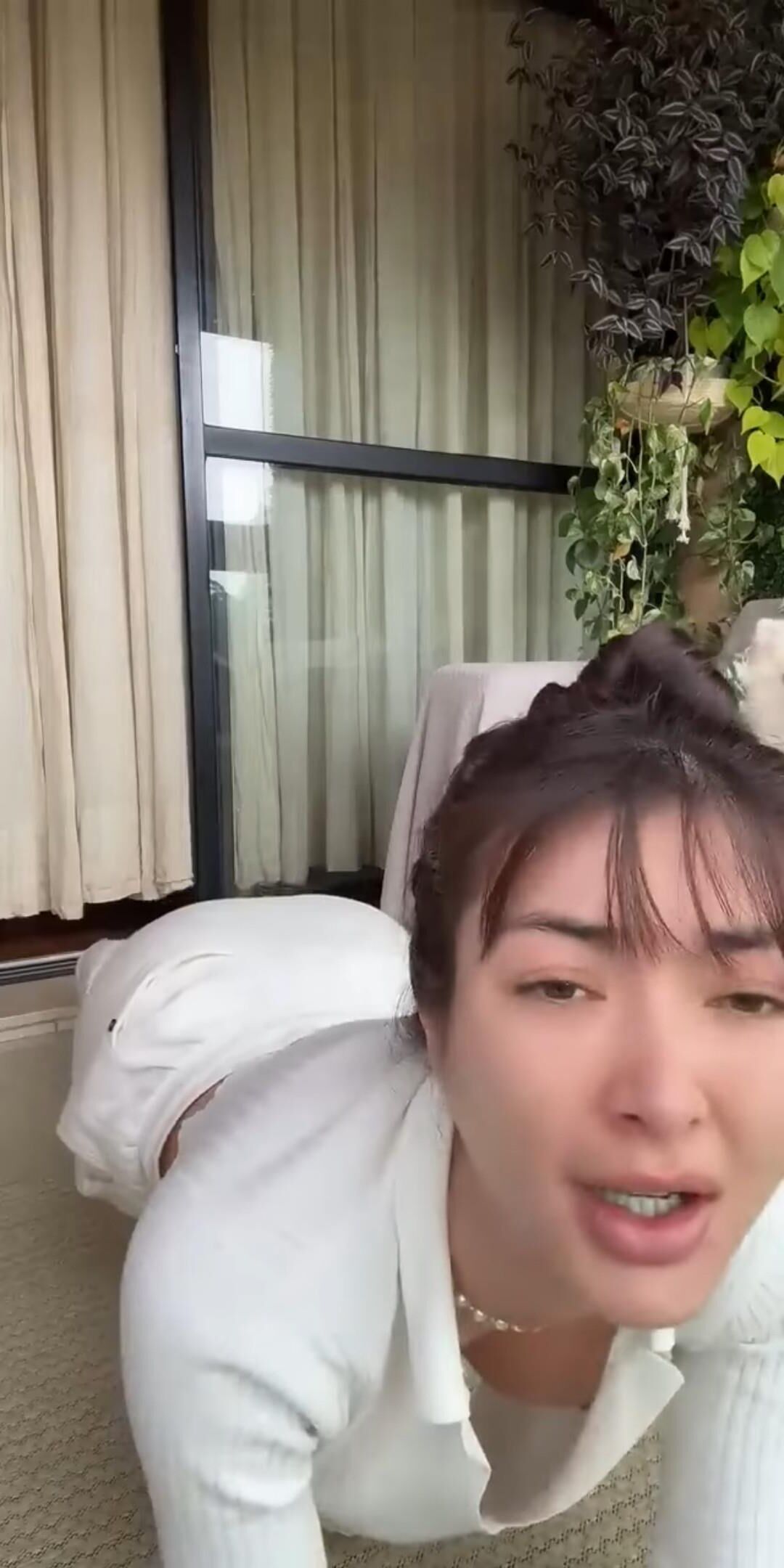 Downblouse