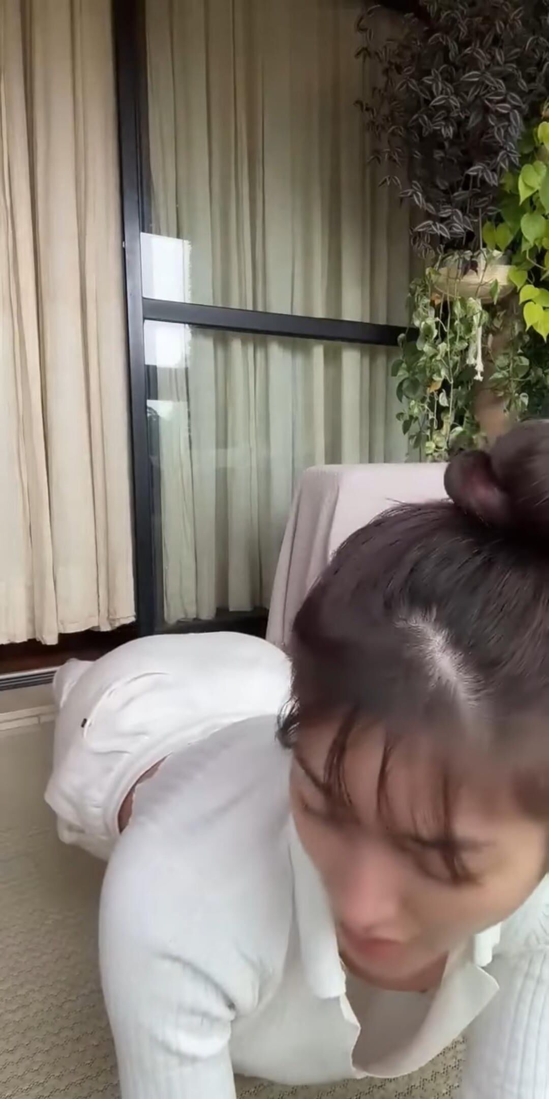 Downblouse