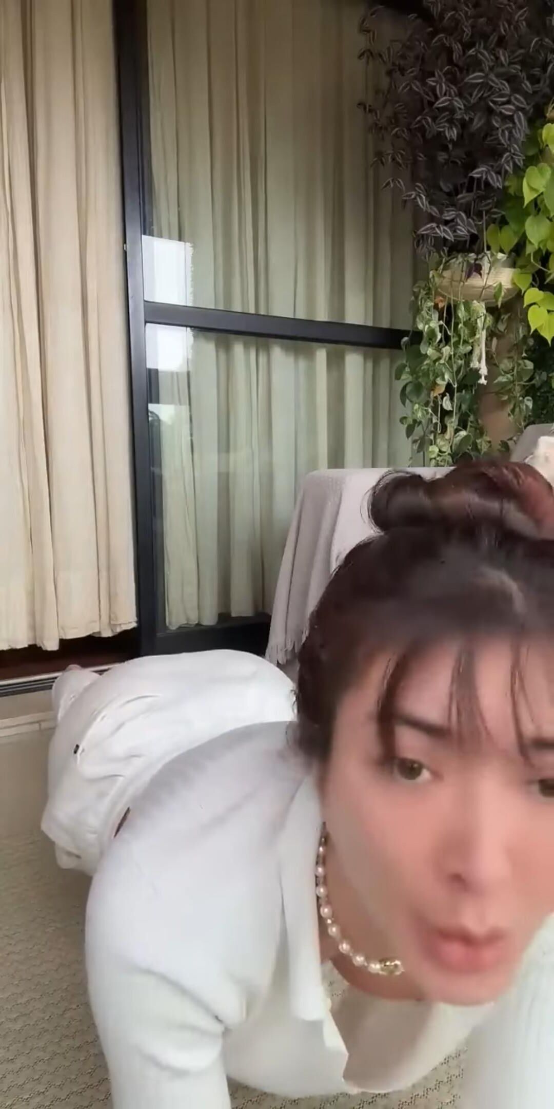Downblouse