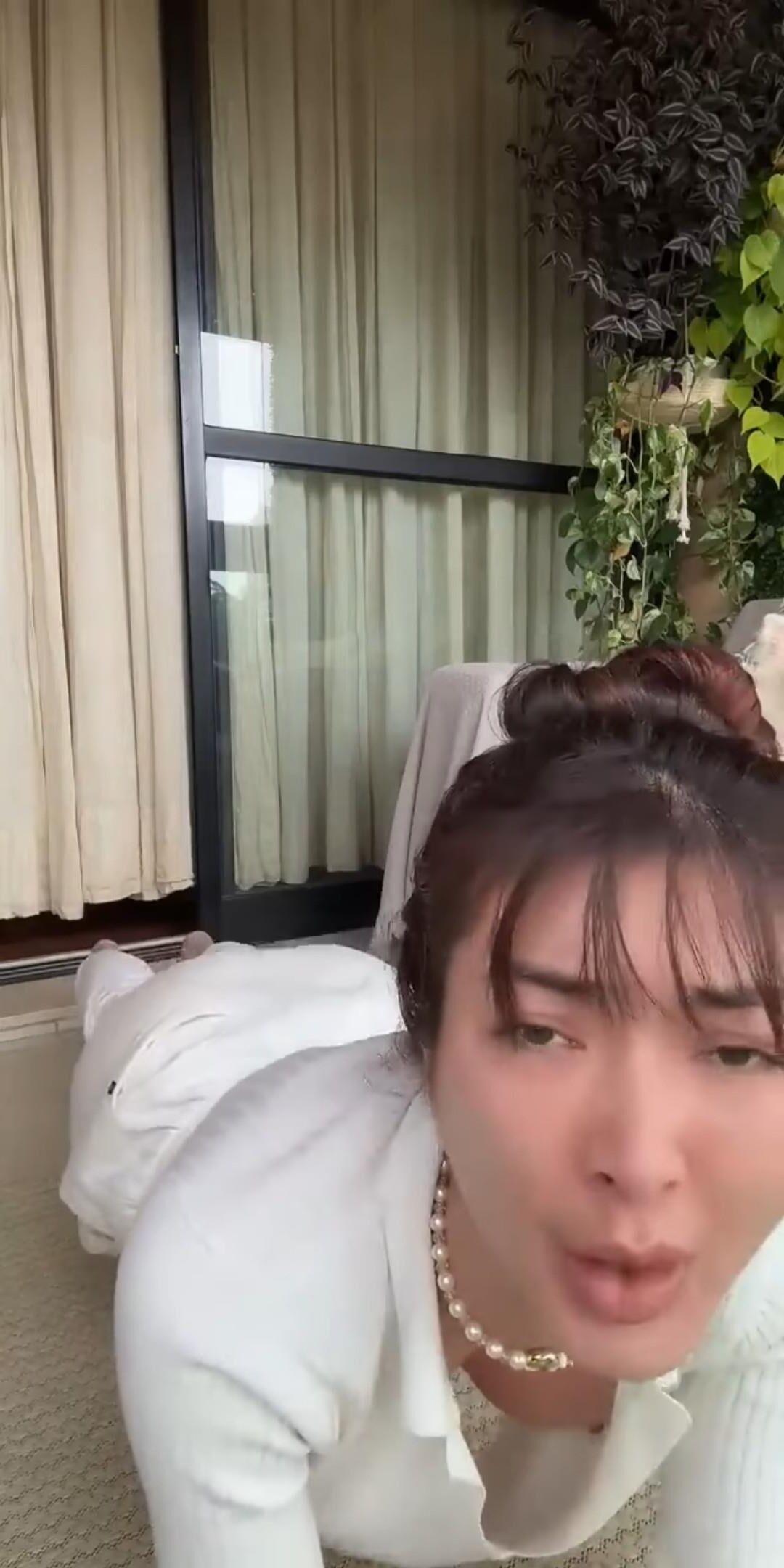 Downblouse