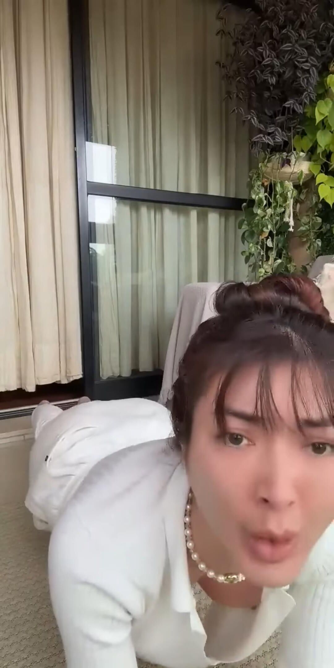 Downblouse