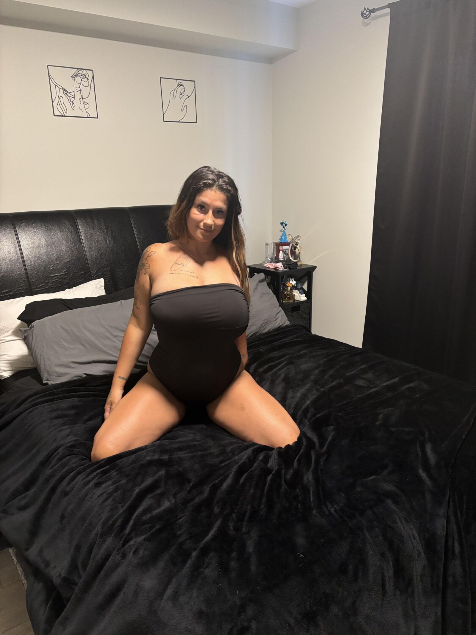 Big Saggy Titten riesige Areola -Verbündete