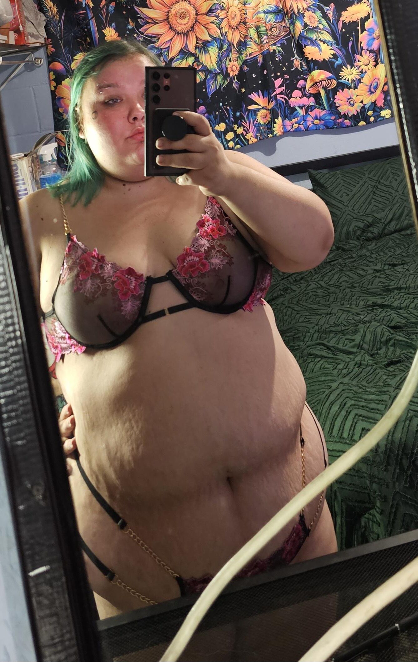 ホットとセクシーなセルフィー画像