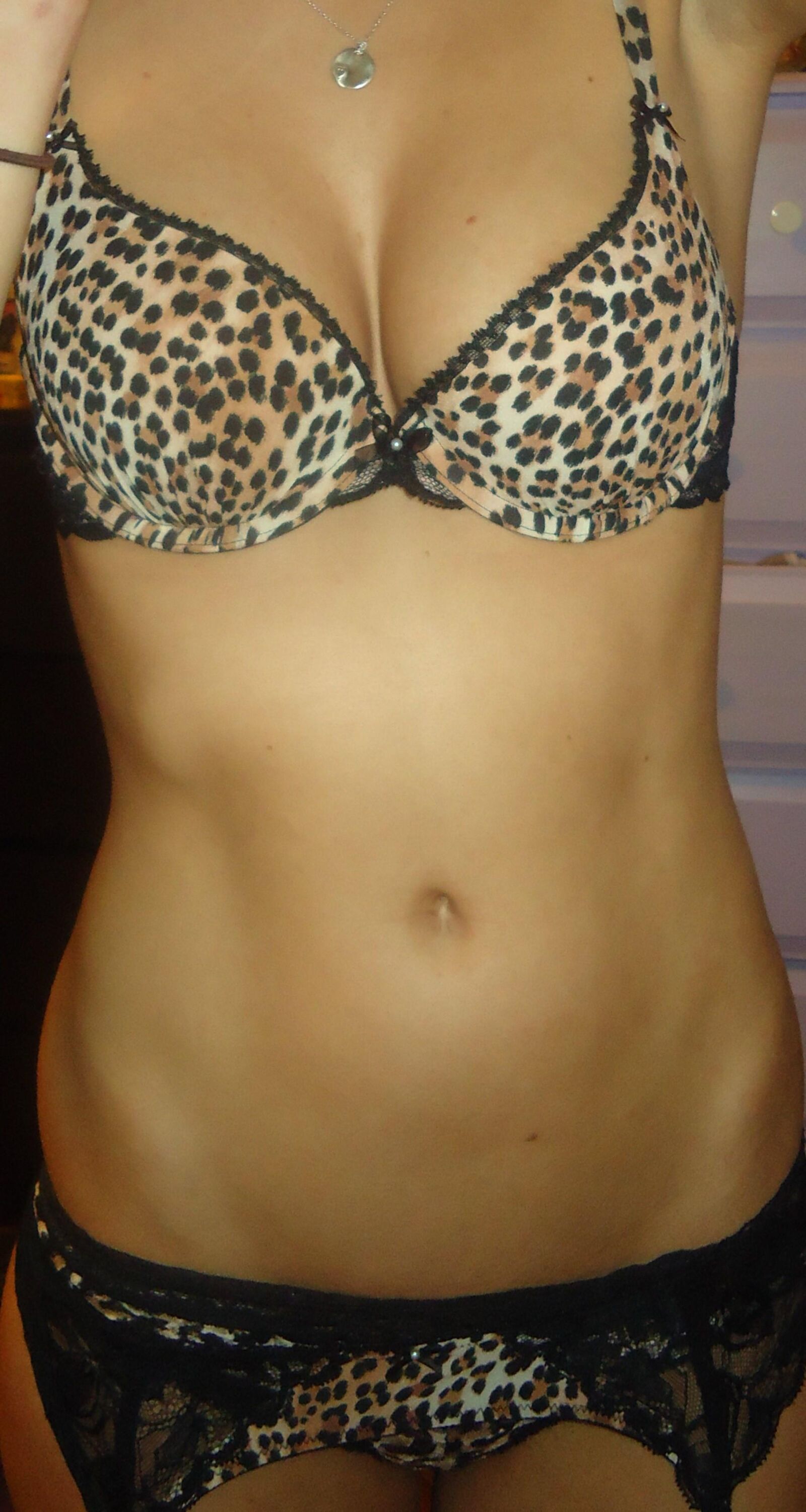 Amateur schwanger milf