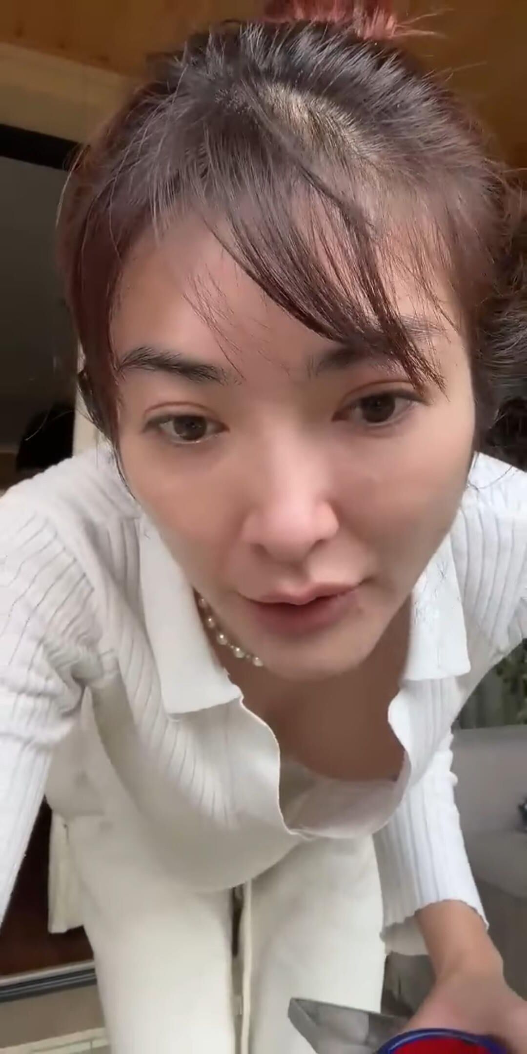 Downblouse