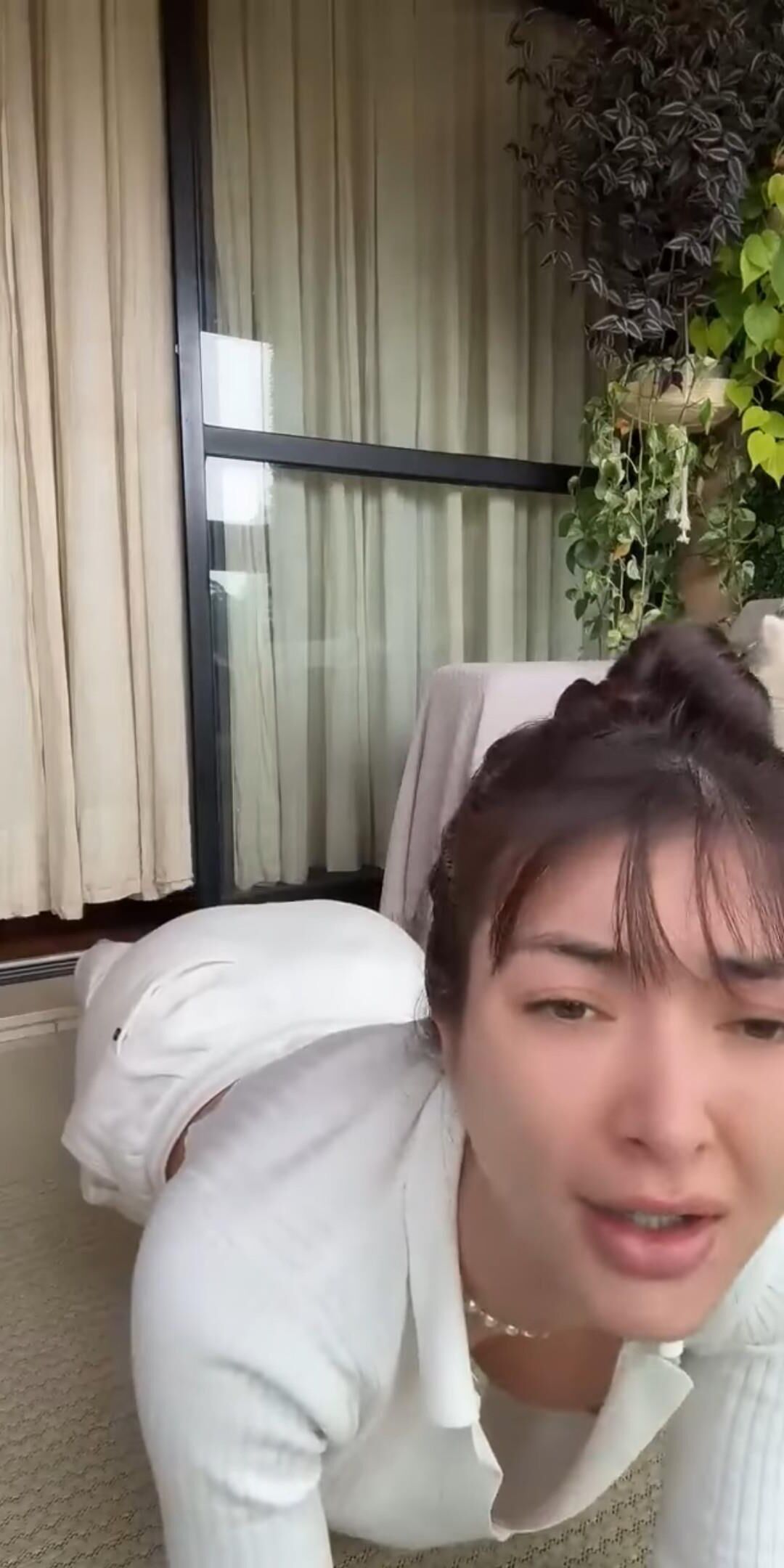 Downblouse
