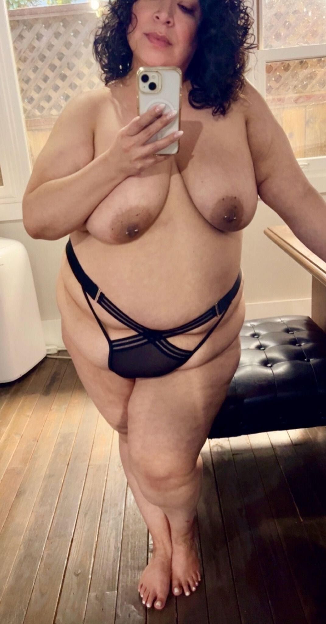 ホットとセクシーなセルフィー画像