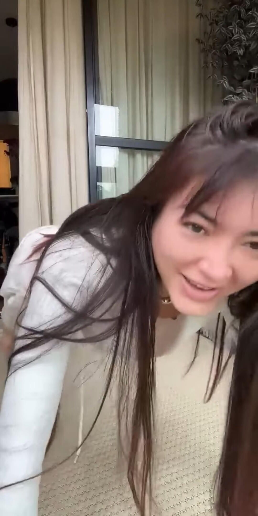 Downblouse
