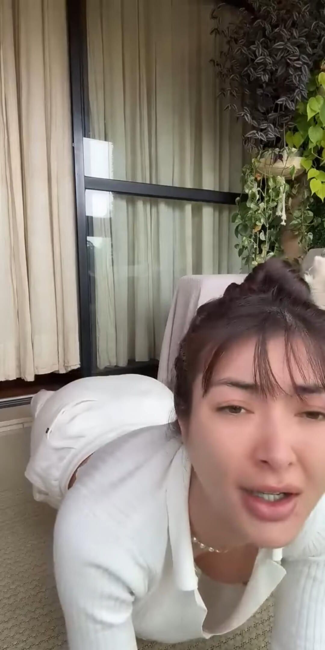 Downblouse