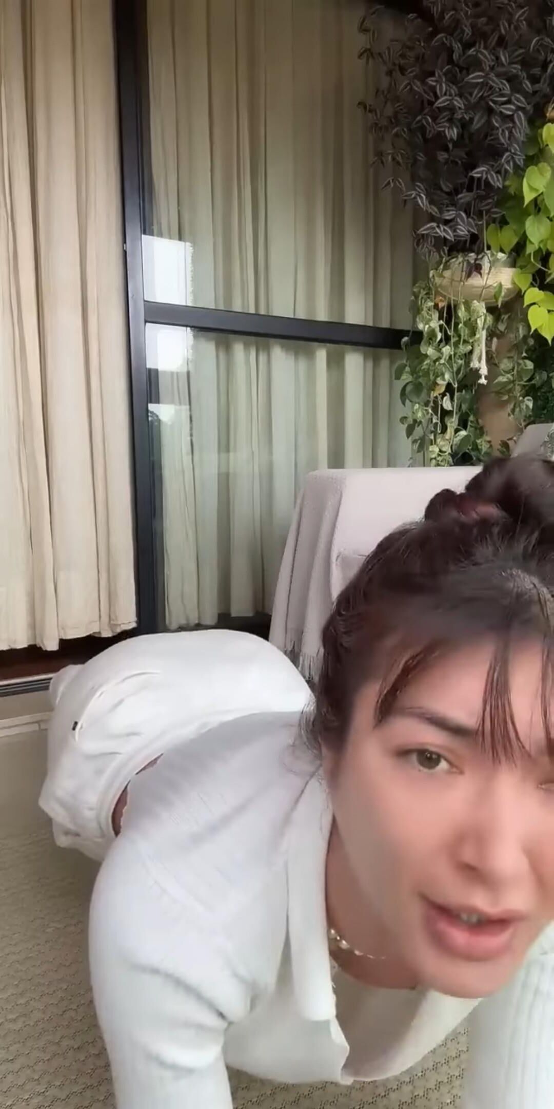 Downblouse
