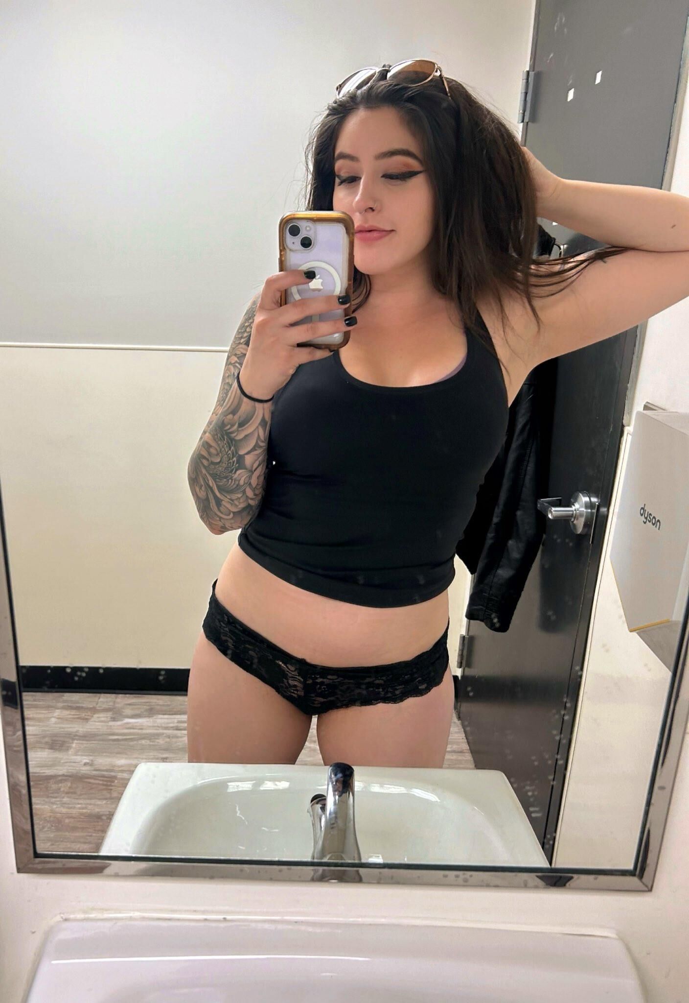 Karinna amateur