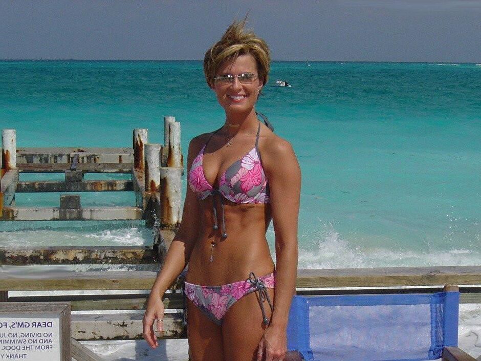 Fotos privadas de Waughty Wifes