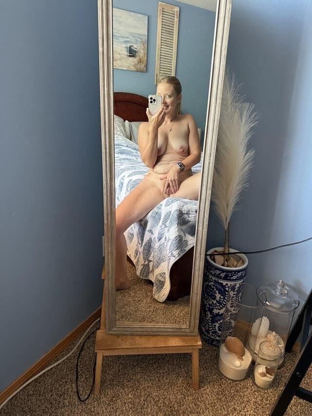 Dream Wife HvyLoads