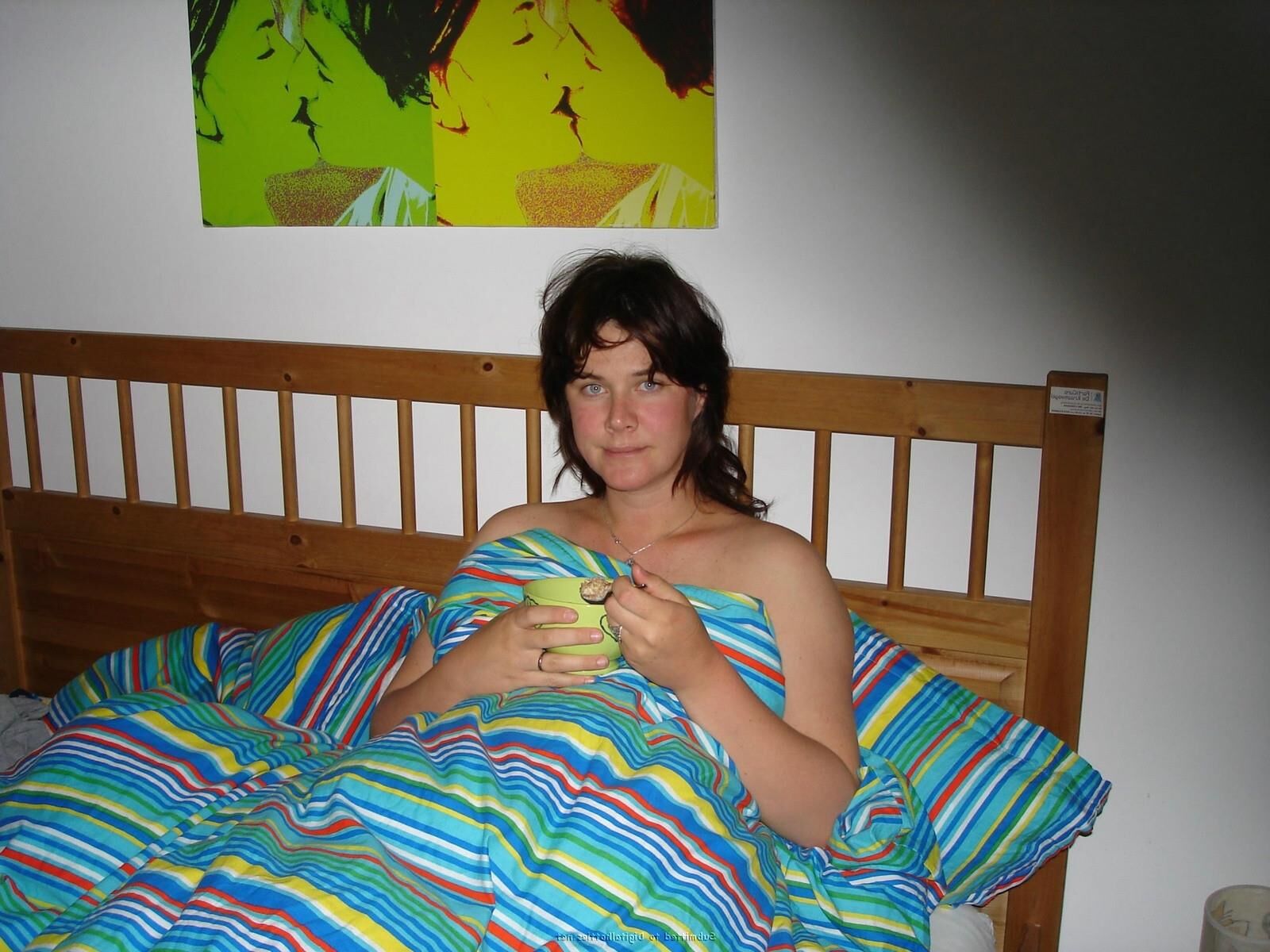 Pregnant Dutch beauty Ellen