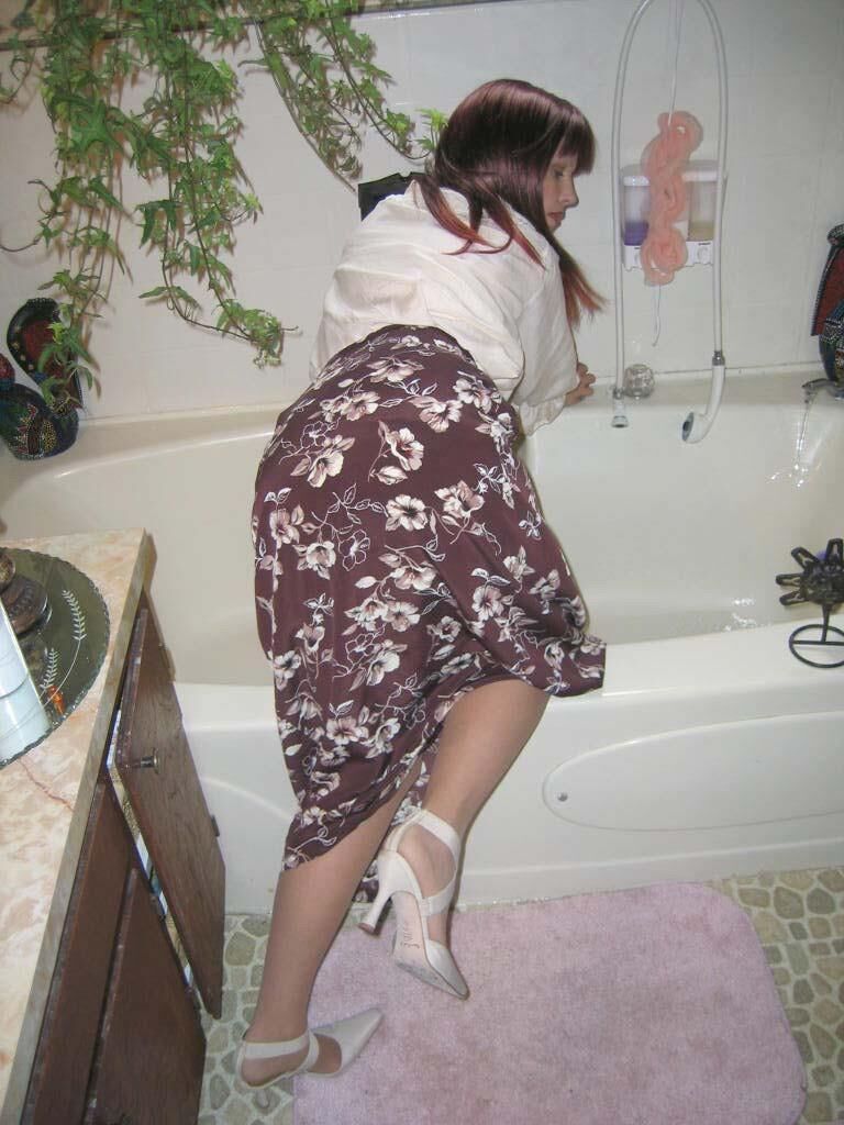 Scarlett Bathtub Slip