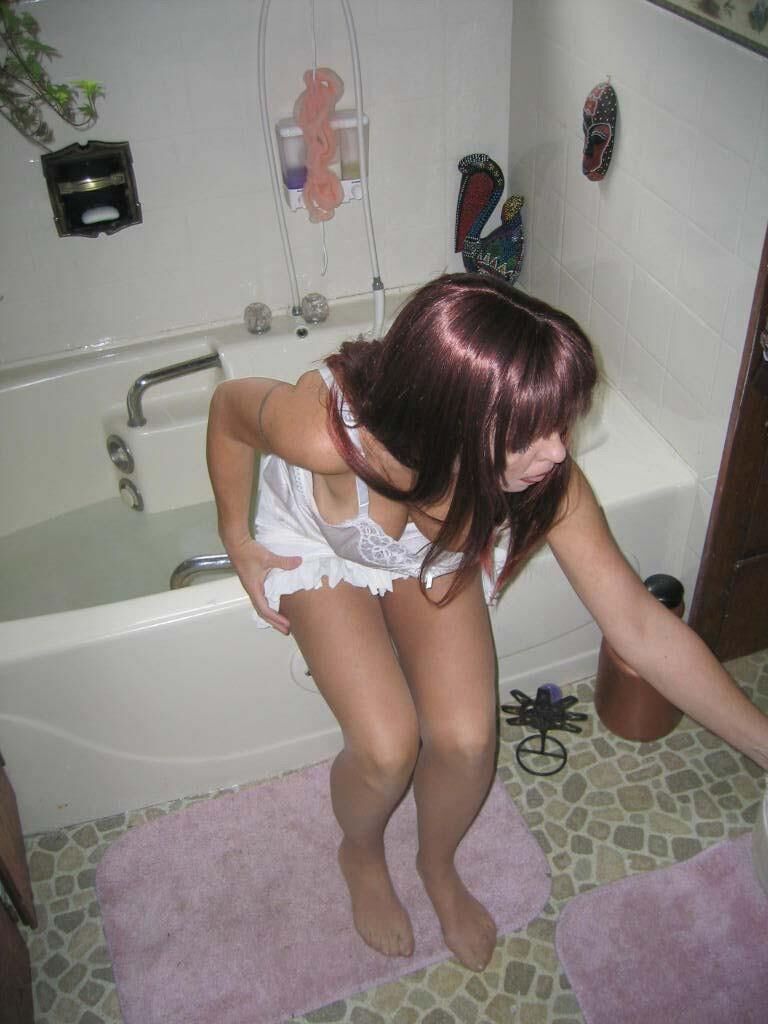 Scarlett Bathtub Slip
