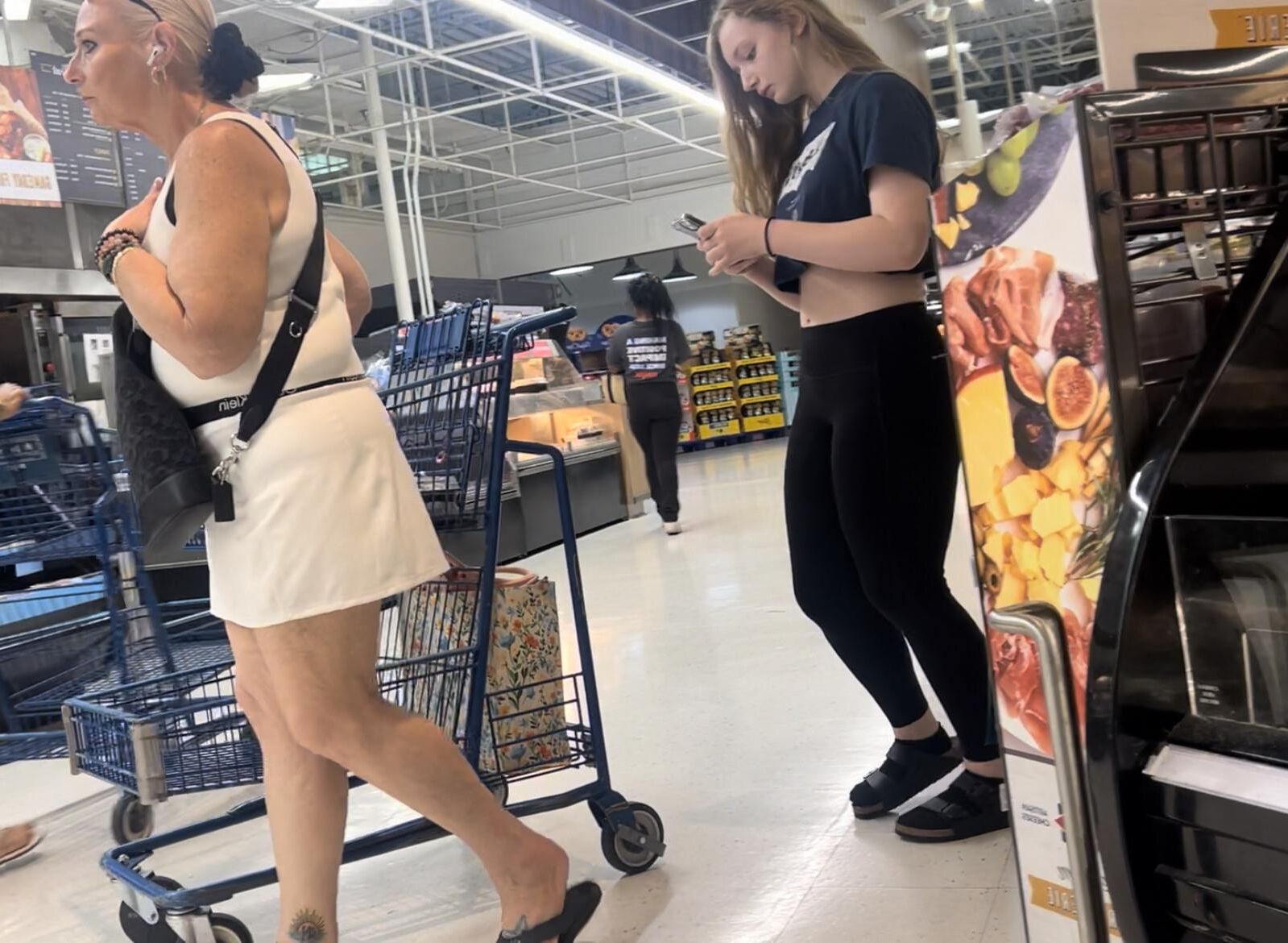 Chicas de culo apretadas sinceras aleatorias