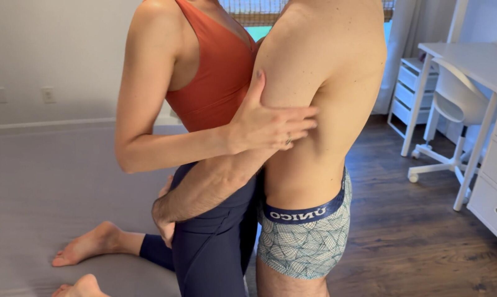 Hotwife Serenity Cox Bull después de Yoga V