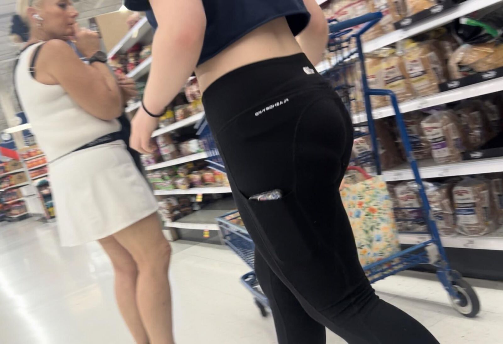 Chicas de culo apretadas sinceras aleatorias