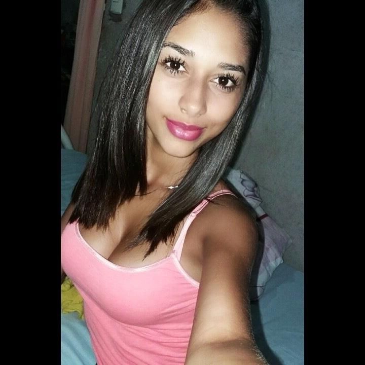 Hottie mexicana delgada tetona