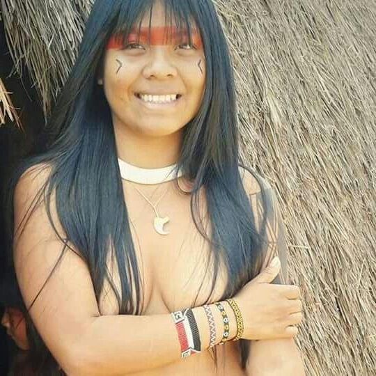 Xingu Tribal Diosa
